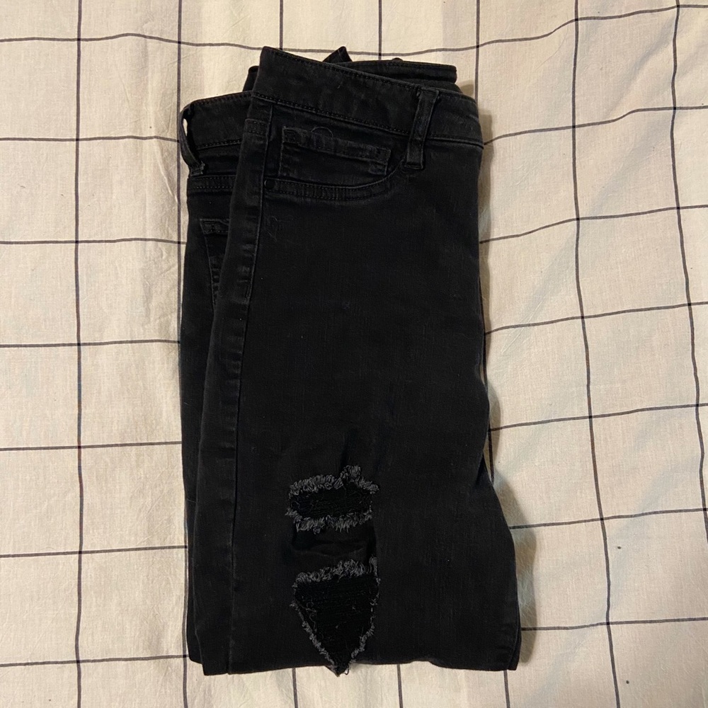 BLACK HIGH RISE RIPPED JEANS - Picture 3 of 3